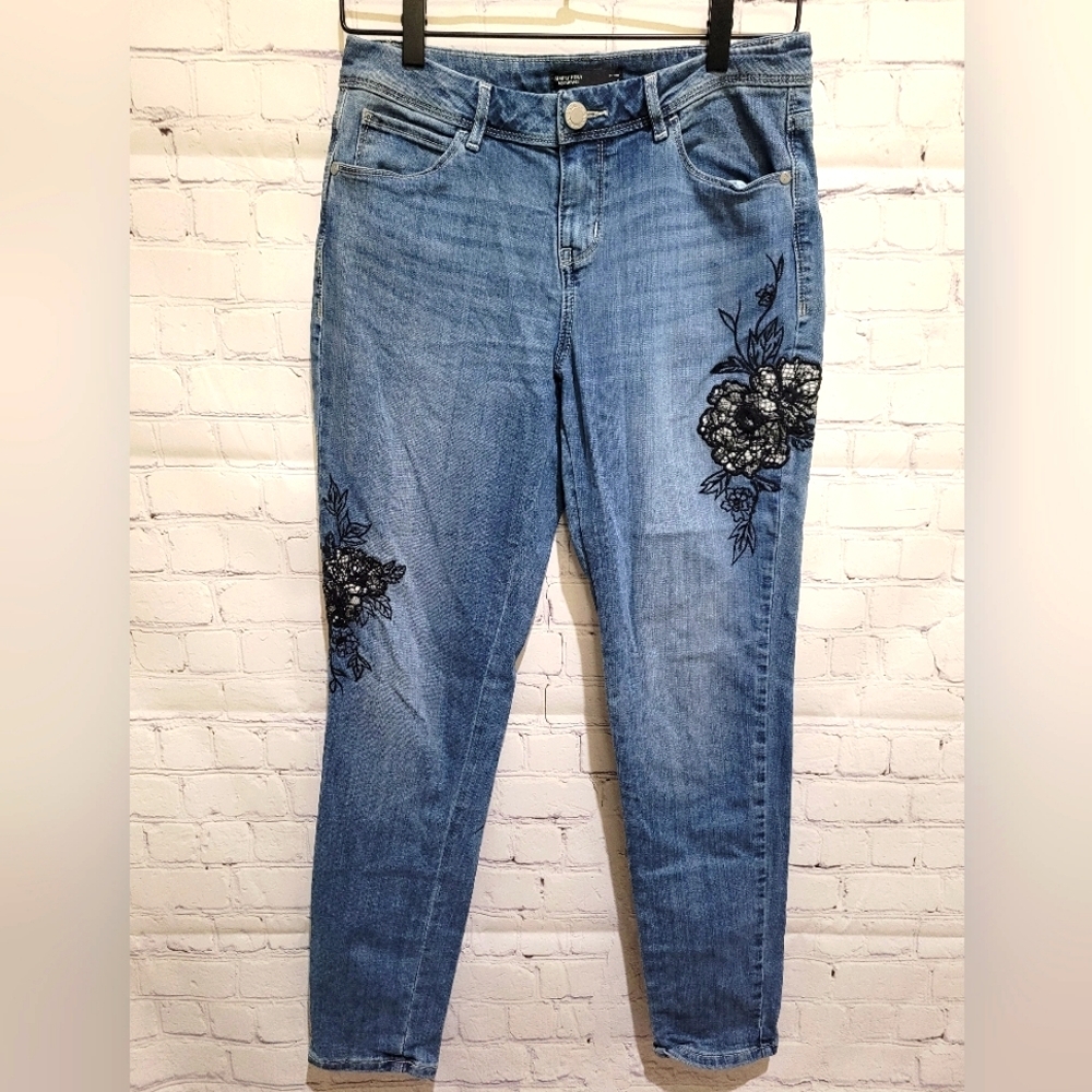 Simply Vera Vera Wang Skinny Jeans Size 4 Floral Lace Embroidery